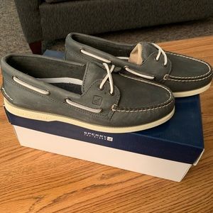 NEW Sperry Authentic Original boat shoe, navy, 9